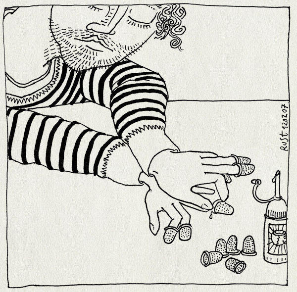 tekening 563, vingerhoed vingerhoedje krabben glue lijm